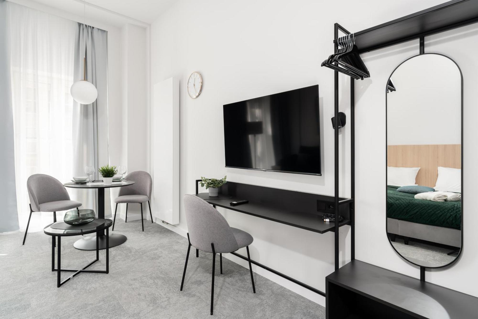 Citycenter Sauna & Fitness Apartments Podgorna By Renters Prestige Познан Екстериор снимка